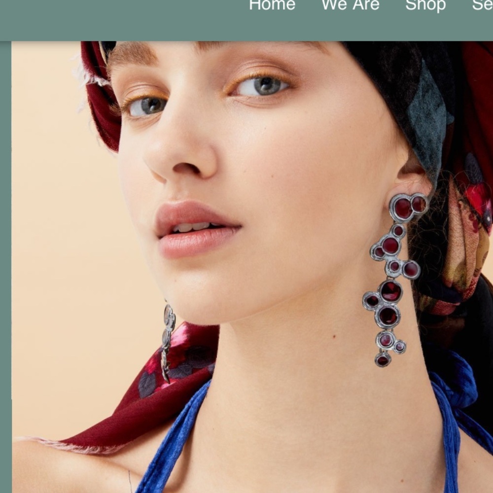 Bubble Earrings in Oxidized Silver with Cherry